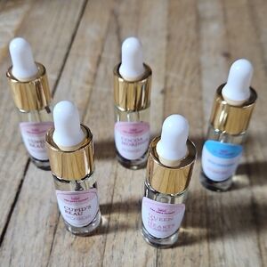 Skincare Serum Set - Gold and White